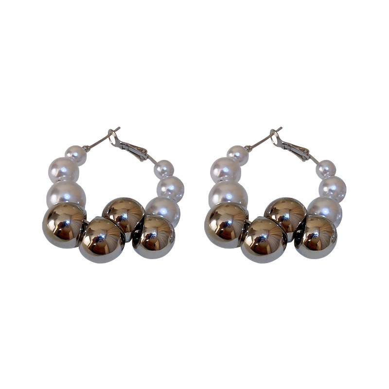 Simple Style Geometric Alloy Pearl Earrings 1 Pair