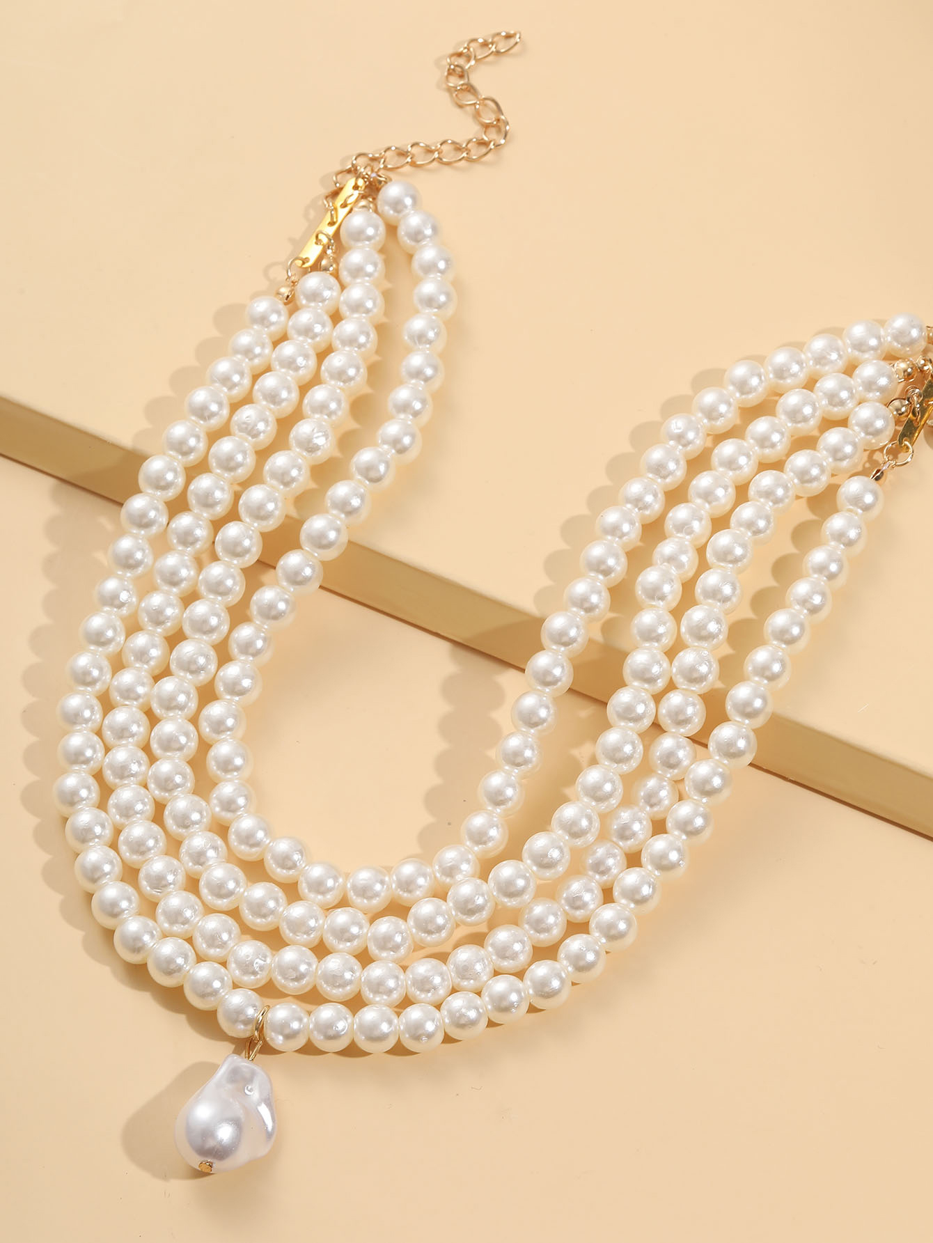 Fashion Irregular Artificial Pearl Beaded Layered Necklaces