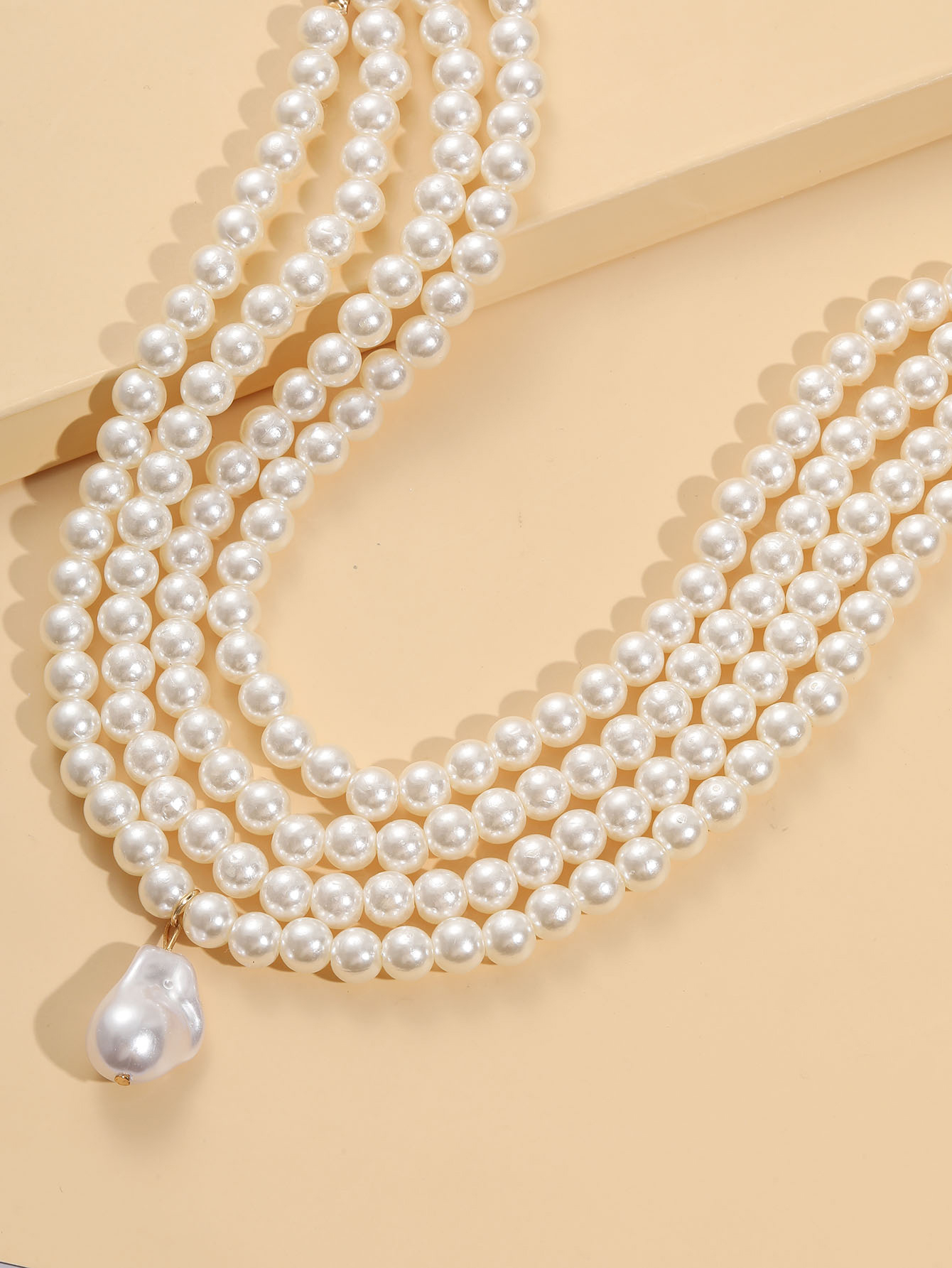 Fashion Irregular Artificial Pearl Beaded Layered Necklaces