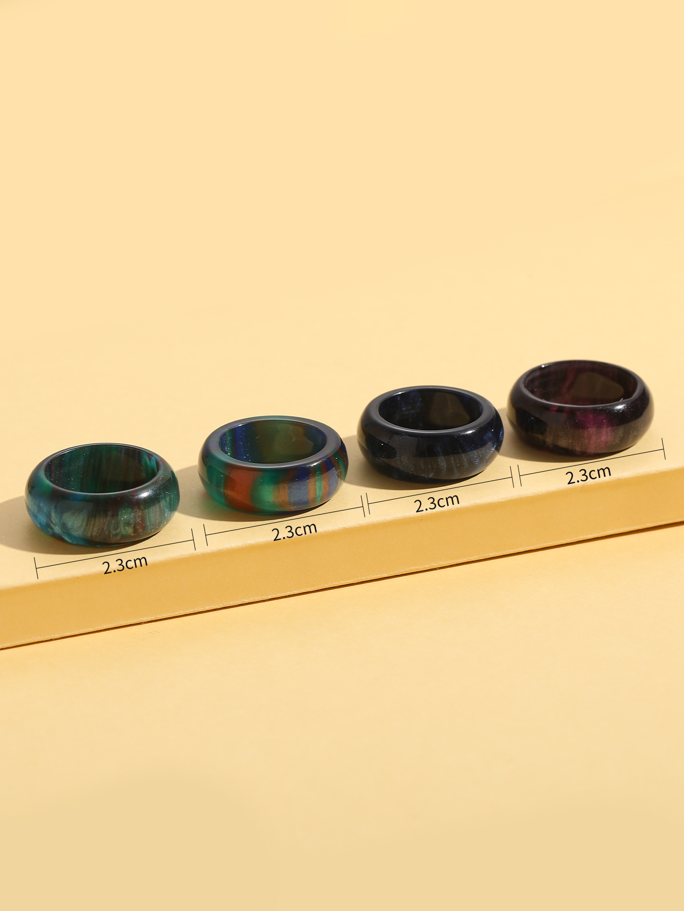 Simple Style Color Block Synthetic Resin Printing Resin Rings