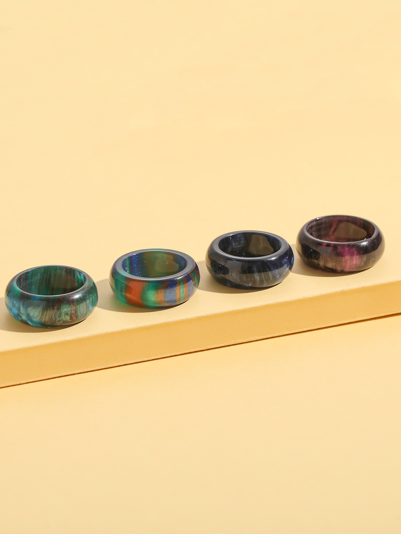 Simple Style Color Block Synthetic Resin Printing Resin Rings