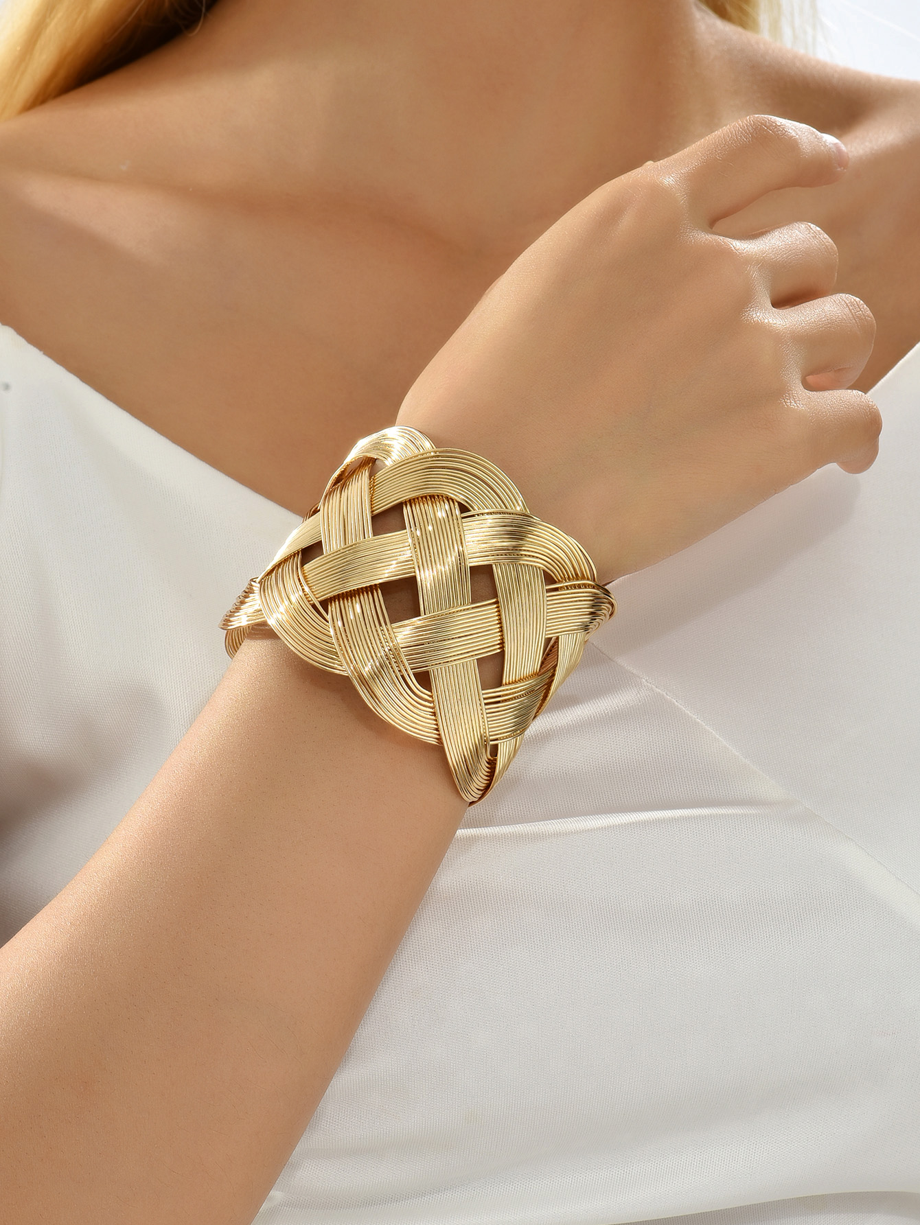 Simple Style Geometric Iron Mesh Gold Plated Bangle