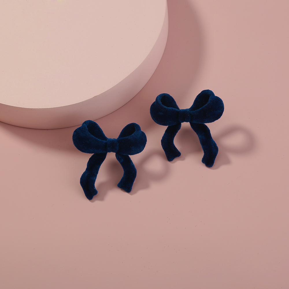 Classic Style C Shape Bow Knot Flocking Earrings 1 Pair