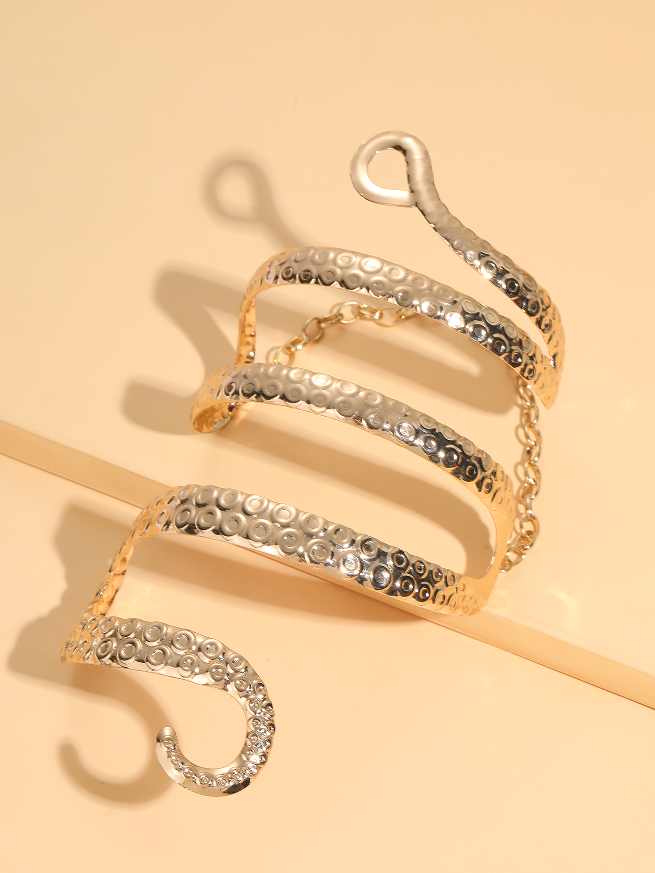 Vintage Style Snake The Answer Alloy Irregular arm bracelet