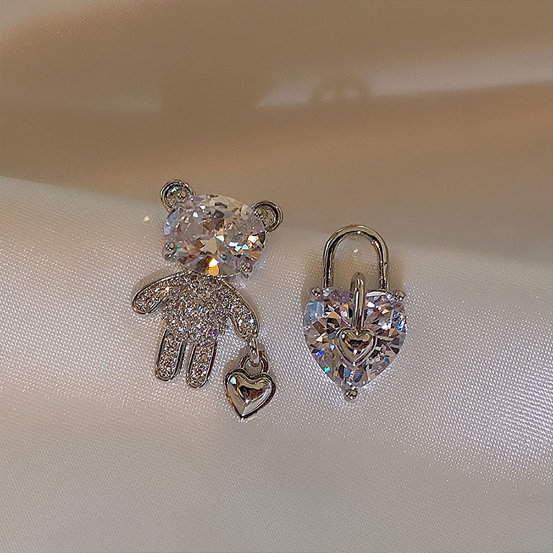Fashion Bear Heart Shape Lock Copper Drop Earrings Inlay Zircon Copper Earrings 1 Pair