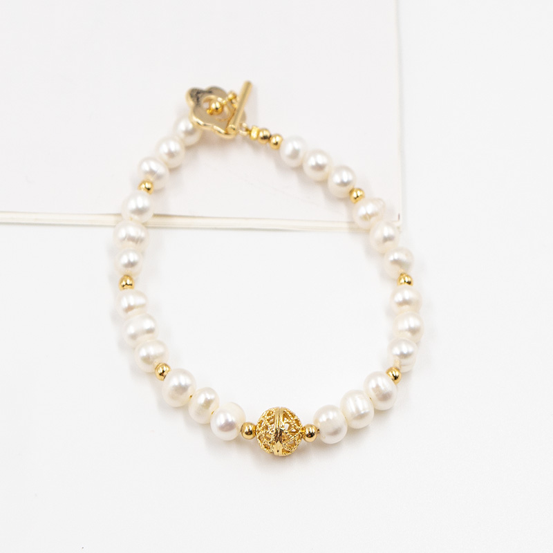 Fashion Portrait Heart Shape Gold Plated Beaded Womenu0027S Bracelets 1 Piece