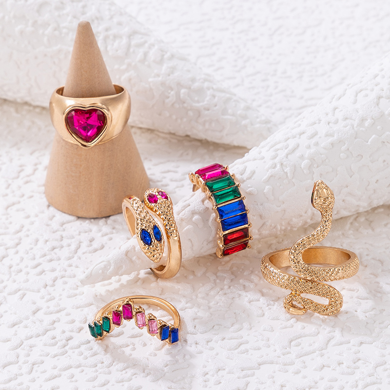 Fashion Geometric Heart Shape Snake Alloy Rhinestones Womenu0027S Rings 5 Pieces