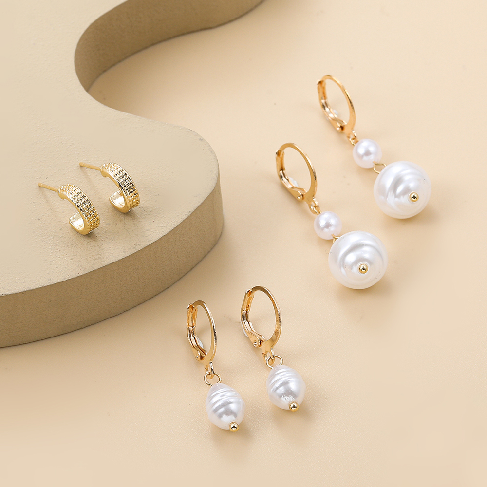 Fashion Geometric Imitation Pearl Metal Patchwork Womenu0027S Drop Earrings 3 Pairs