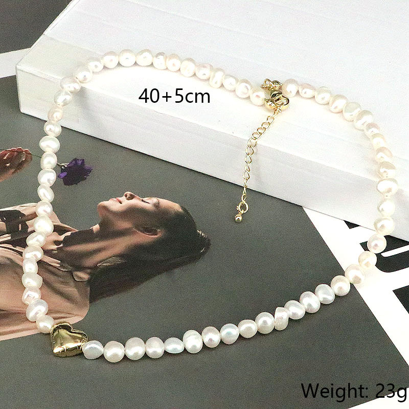 Luxurious Geometric Copper Gold Plated Pearl Necklace 1 Piece