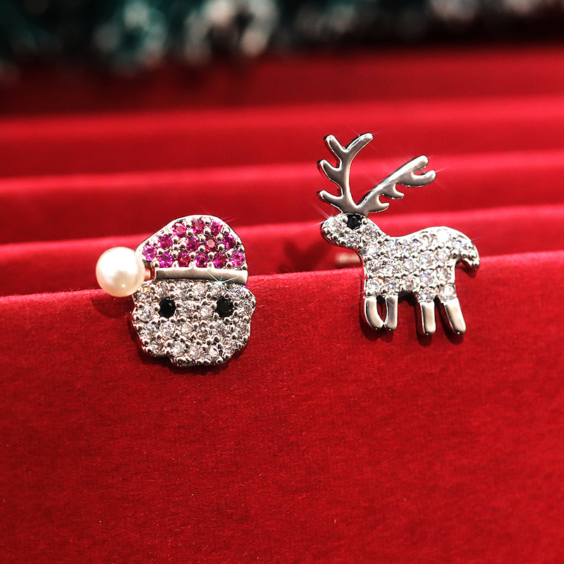 Fashion Santa Claus Elk Copper Asymmetrical Artificial Diamond Zircon Ear Studs 1 Pair