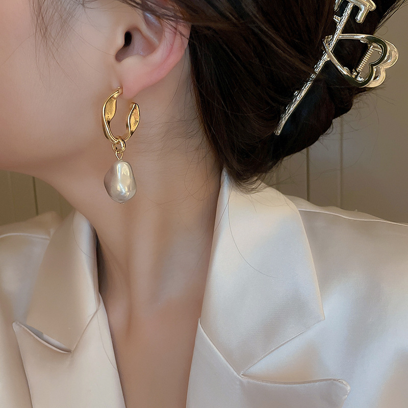 Fashion Geometric Copper Plating Artificial Pearls Drop Earrings 1 Pair
