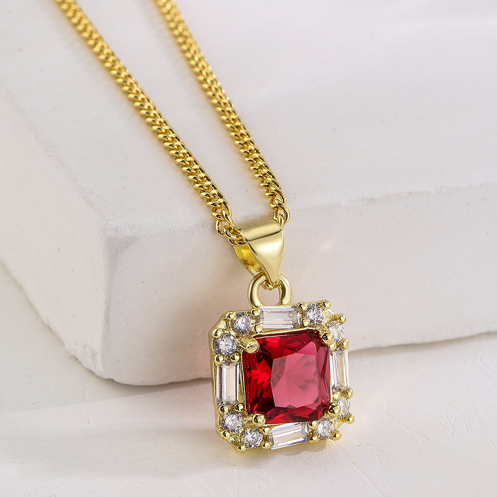 Fashion Square Copper Gold Plated Zircon Pendant Necklace