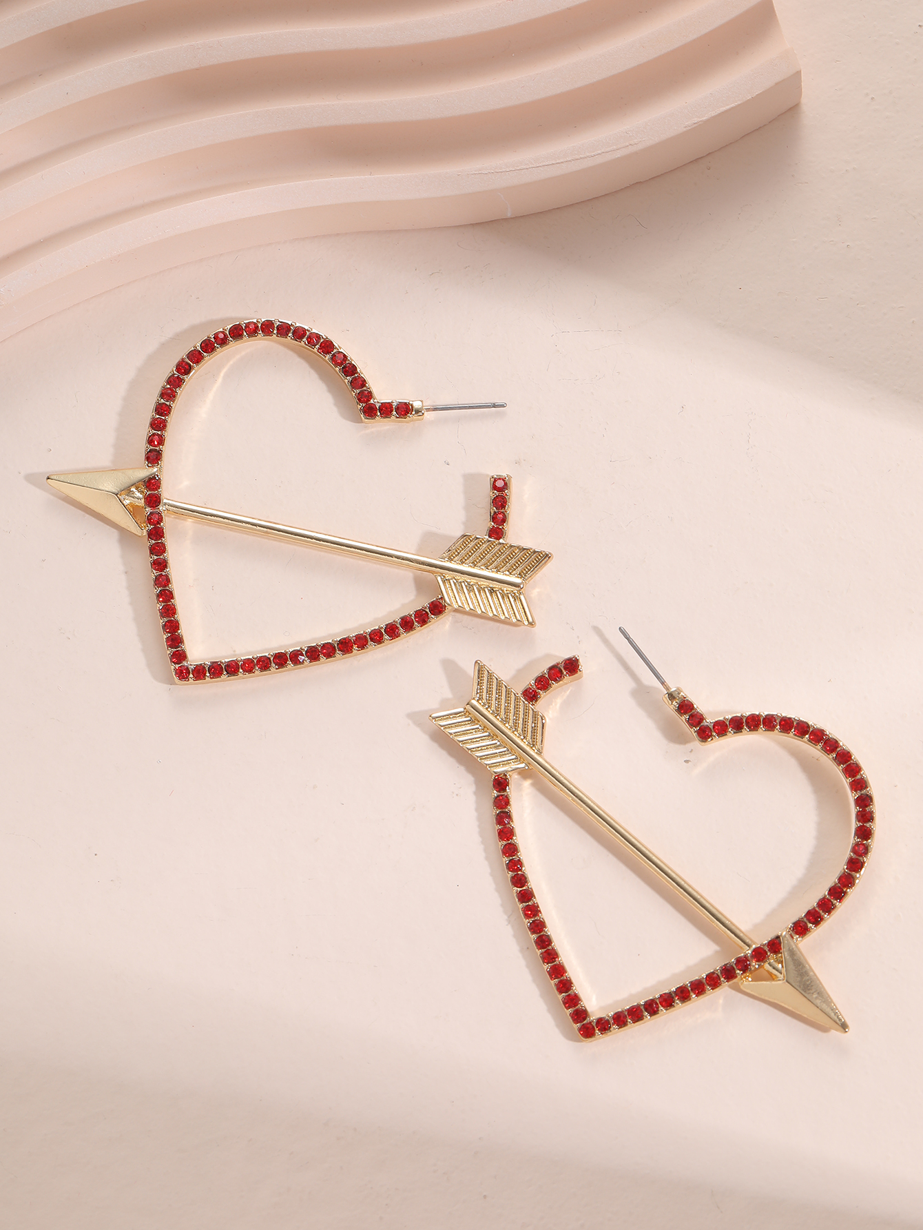 Fashion Heart Shape Arrow Alloy Hollow Out Inlay Rhinestones Womenu0027S Earrings 1 Pair