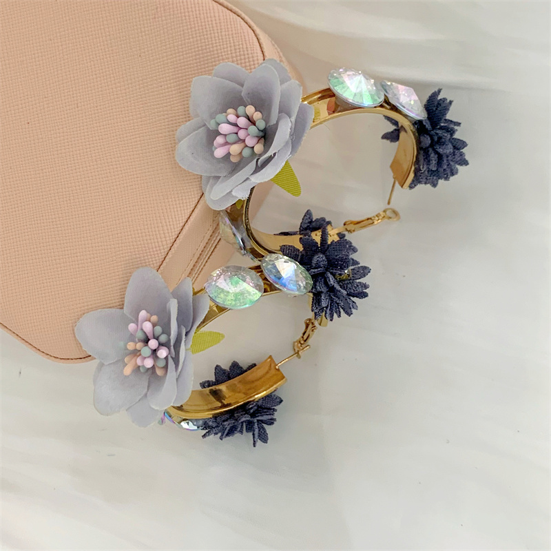 Sweet Flower Alloy Womenu0027S Earrings 1 Pair