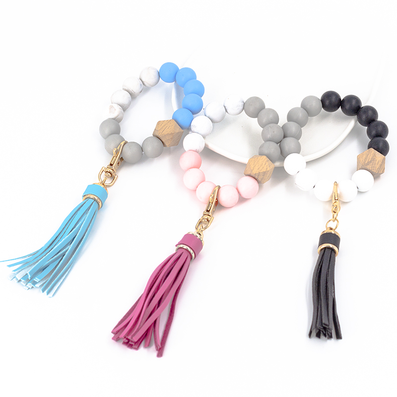 Fashion Round Rhombus Wood Silica Gel Flannel Tassel Bag Pendant Keychain 1 Piece