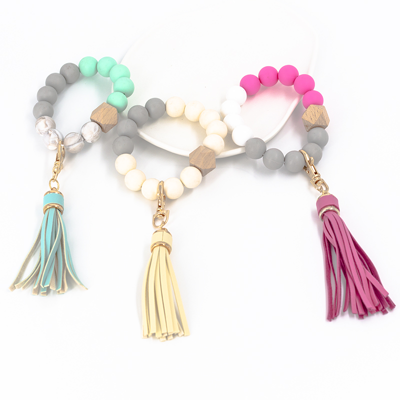Fashion Round Rhombus Wood Silica Gel Flannel Tassel Bag Pendant Keychain 1 Piece