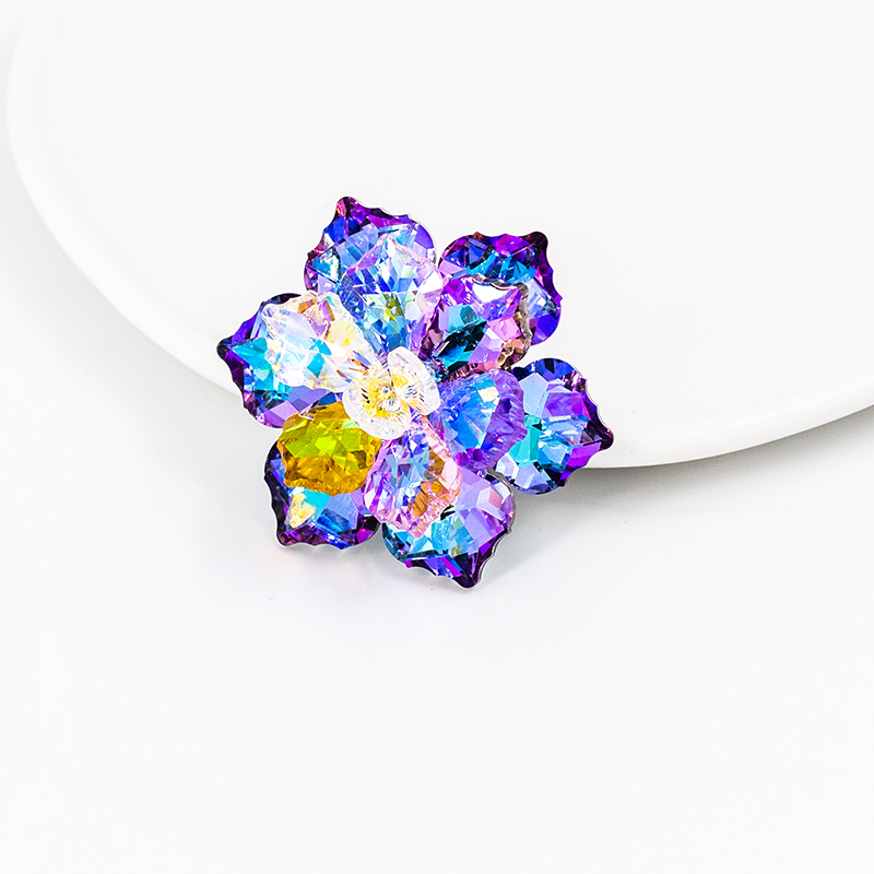 Fashion Flower Artificial Crystal Alloy Metal Womenu0027S Brooches 1 Piece