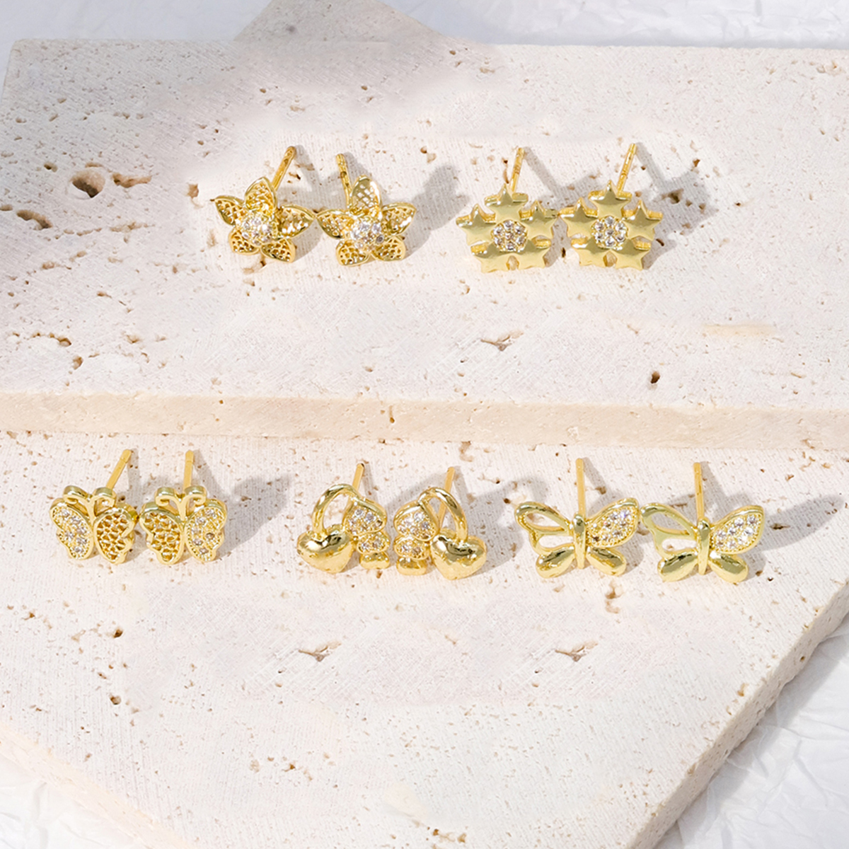 Simple Style Flower Butterfly Snowflake Copper Gold Plated Zircon Ear Studs 1 Pair