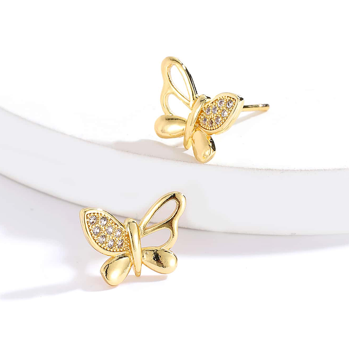 Simple Style Flower Butterfly Snowflake Copper Gold Plated Zircon Ear Studs 1 Pair
