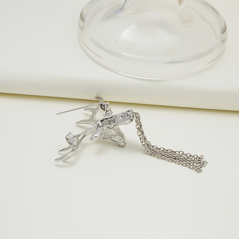 Fashion Elk Alloy Tassel Plating Unisex Brooches