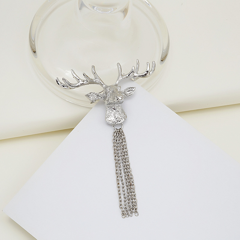 Fashion Elk Alloy Tassel Plating Unisex Brooches