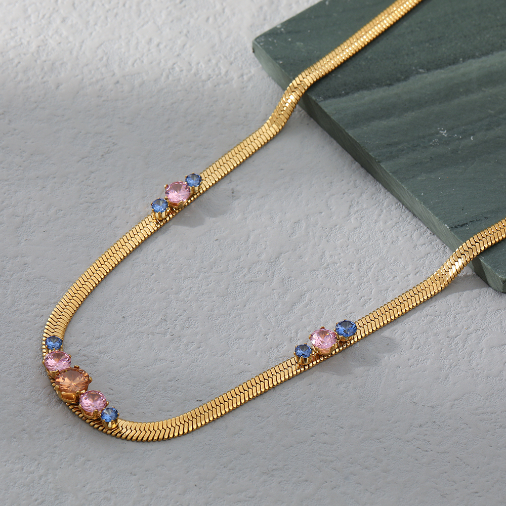 Fashion Round Stainless Steel Gold Plated Inlay Zircon Necklace 1 Piece