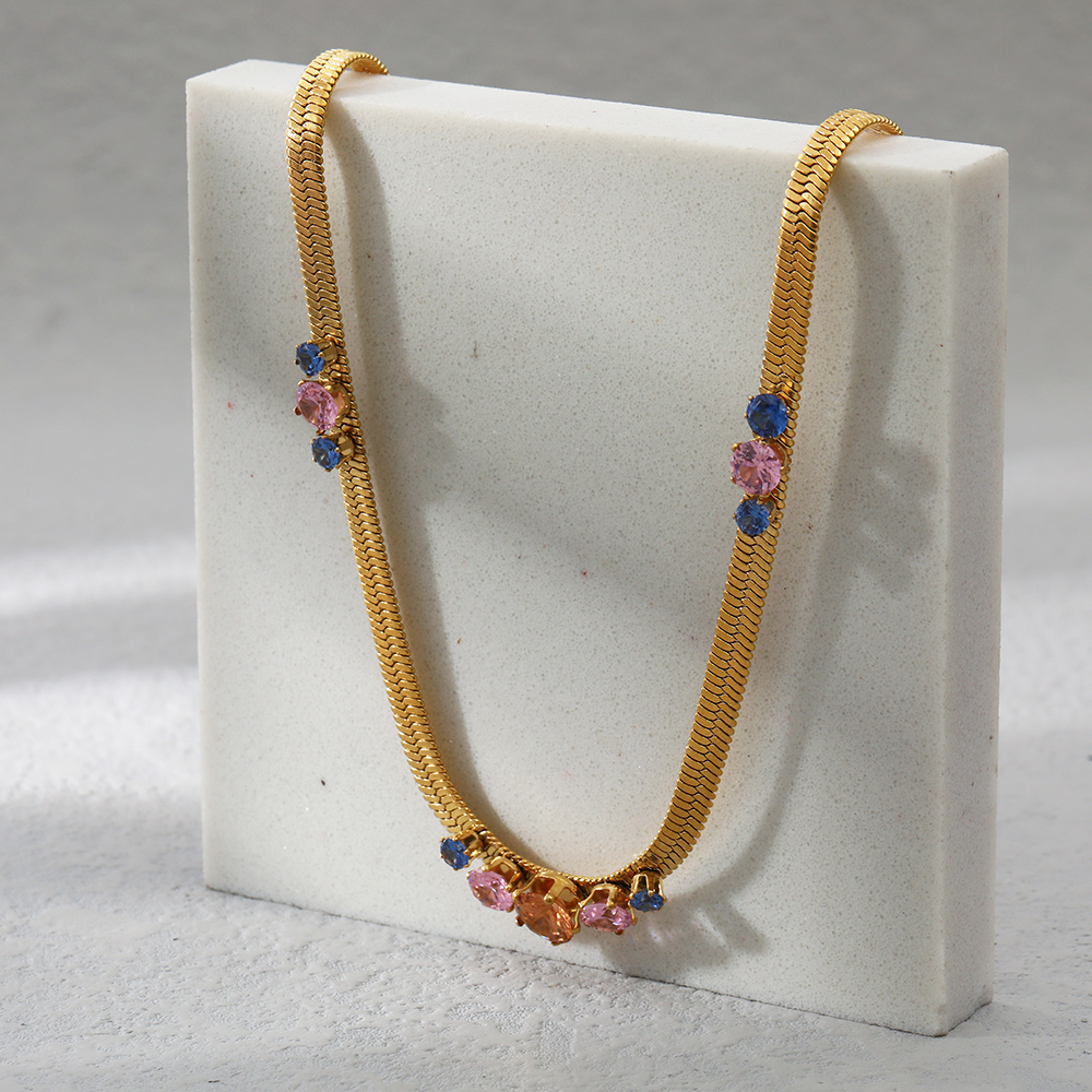 Fashion Round Stainless Steel Gold Plated Inlay Zircon Necklace 1 Piece