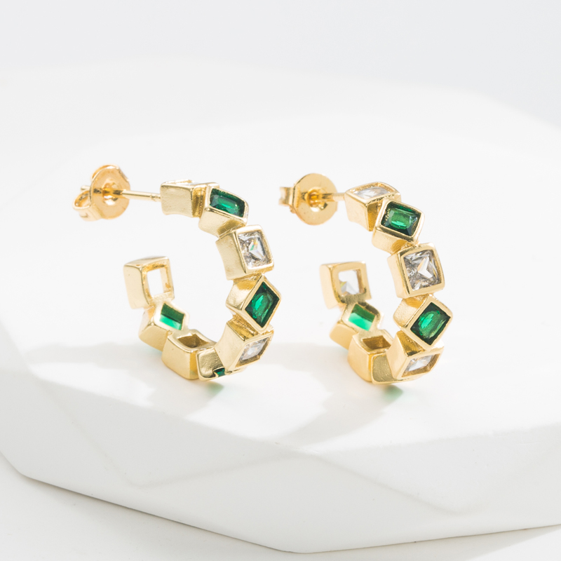 Fashion C Shape Copper Gold Plated Zircon Ear Studs 1 Pair
