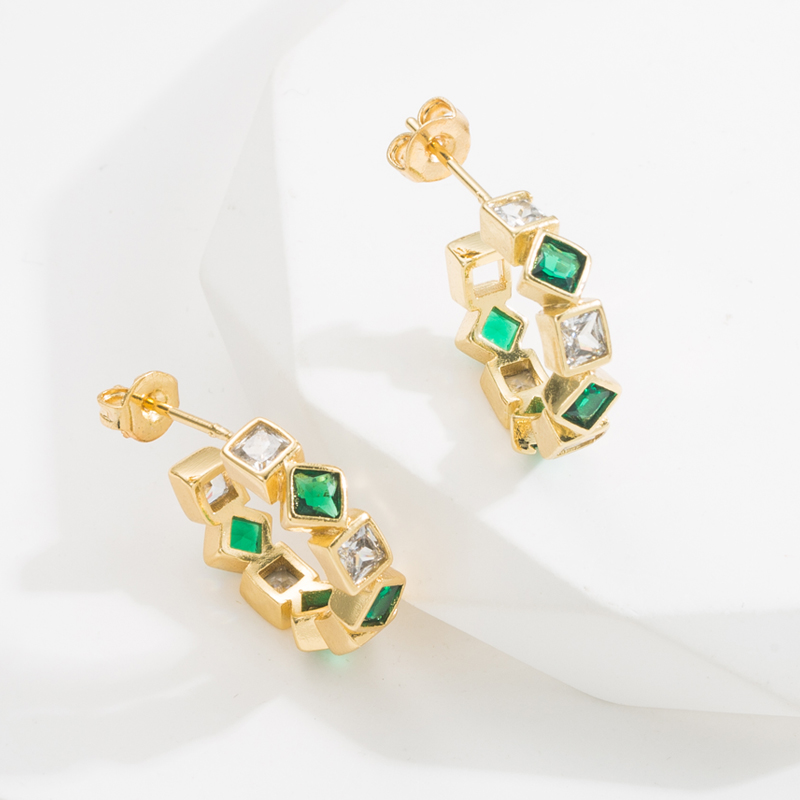Fashion C Shape Copper Gold Plated Zircon Ear Studs 1 Pair