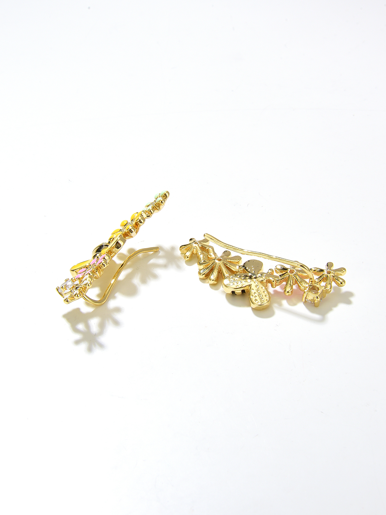 Fashion Flower Bee Copper Inlay Zircon Ear Studs 1 Pair
