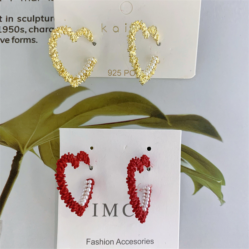 Fashion Heart Shape Alloy Inlay Artificial Pearls Womenu0027S Ear Studs 1 Pair