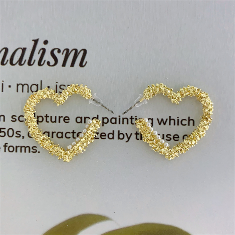 Fashion Heart Shape Alloy Inlay Artificial Pearls Womenu0027S Ear Studs 1 Pair