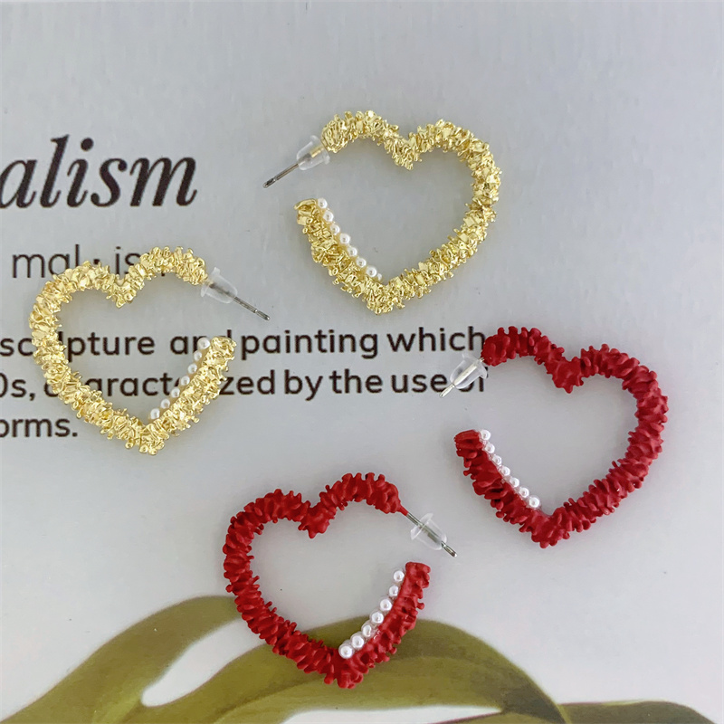 Fashion Heart Shape Alloy Inlay Artificial Pearls Womenu0027S Ear Studs 1 Pair