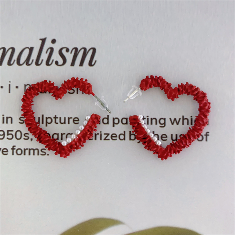 Fashion Heart Shape Alloy Inlay Artificial Pearls Womenu0027S Ear Studs 1 Pair