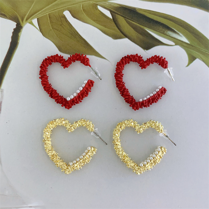 Fashion Heart Shape Alloy Inlay Artificial Pearls Womenu0027S Ear Studs 1 Pair