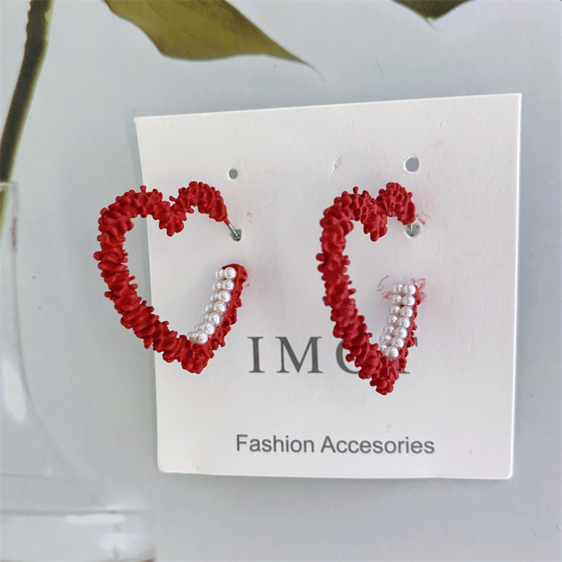 Fashion Heart Shape Alloy Inlay Artificial Pearls Womenu0027S Ear Studs 1 Pair