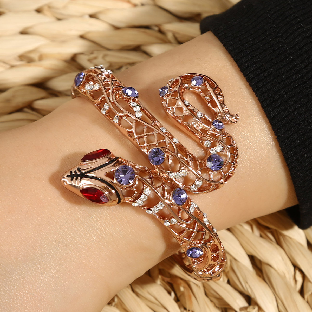 Fashion Snake Alloy Inlay Rhinestones Womenu0027S Bangle 1 Piece