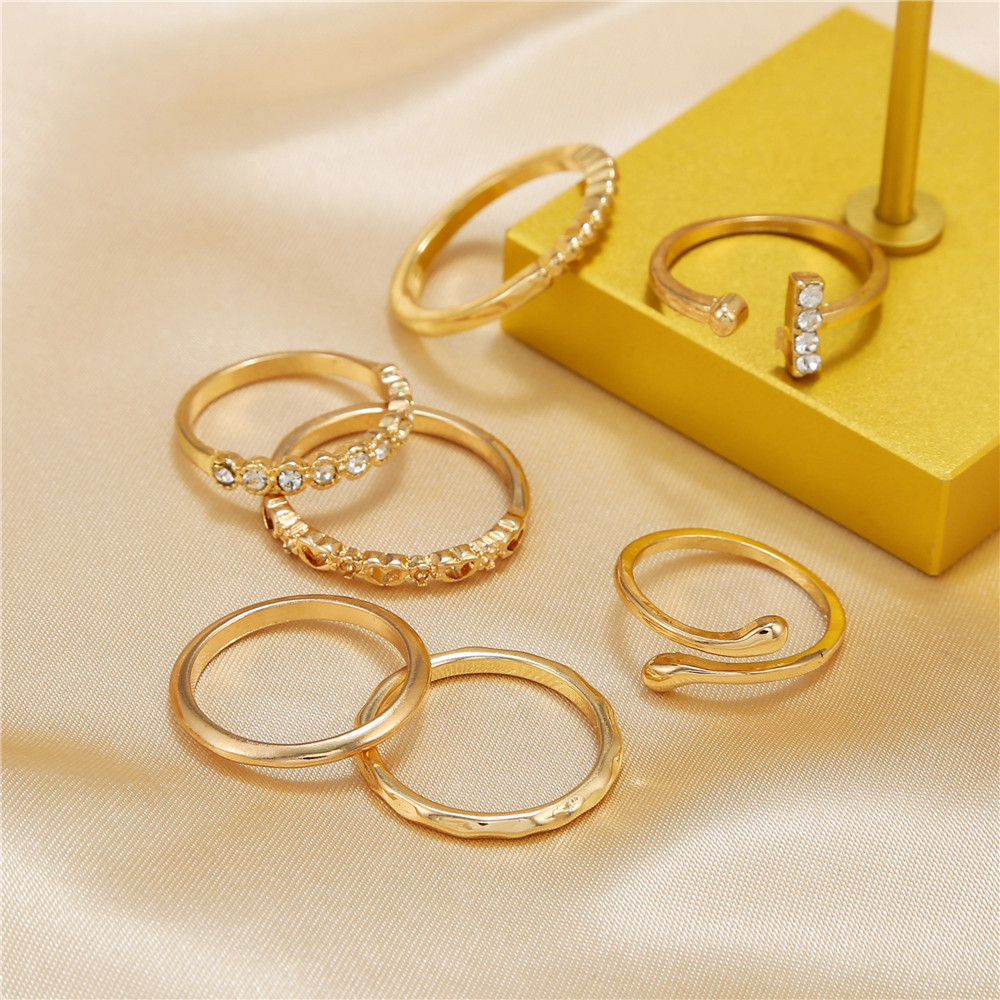 Fashion Geometric Snake Alloy Womenu0027S Rings 7 Pieces