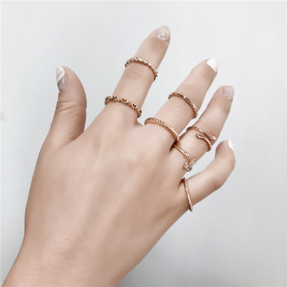 Fashion Geometric Snake Alloy Womenu0027S Rings 7 Pieces