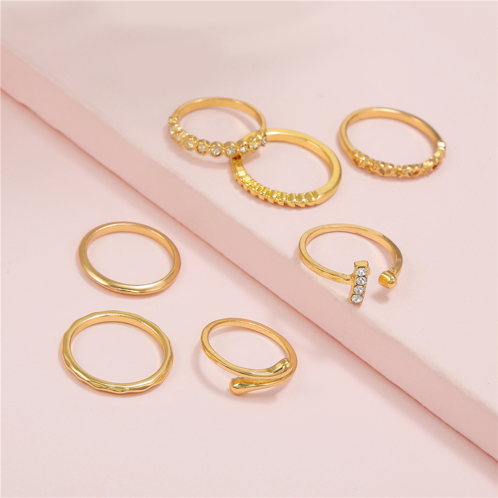 Fashion Geometric Snake Alloy Womenu0027S Rings 7 Pieces