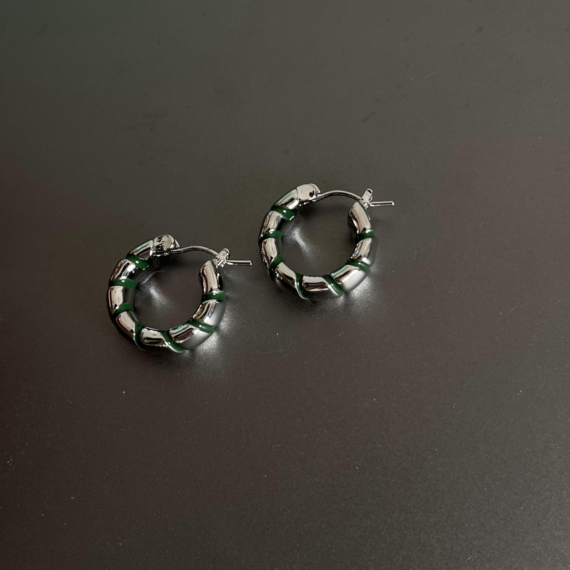 Retro Geometric Alloy Enamel Gold Plated Womenu0027S Hoop Earrings 1 Pair