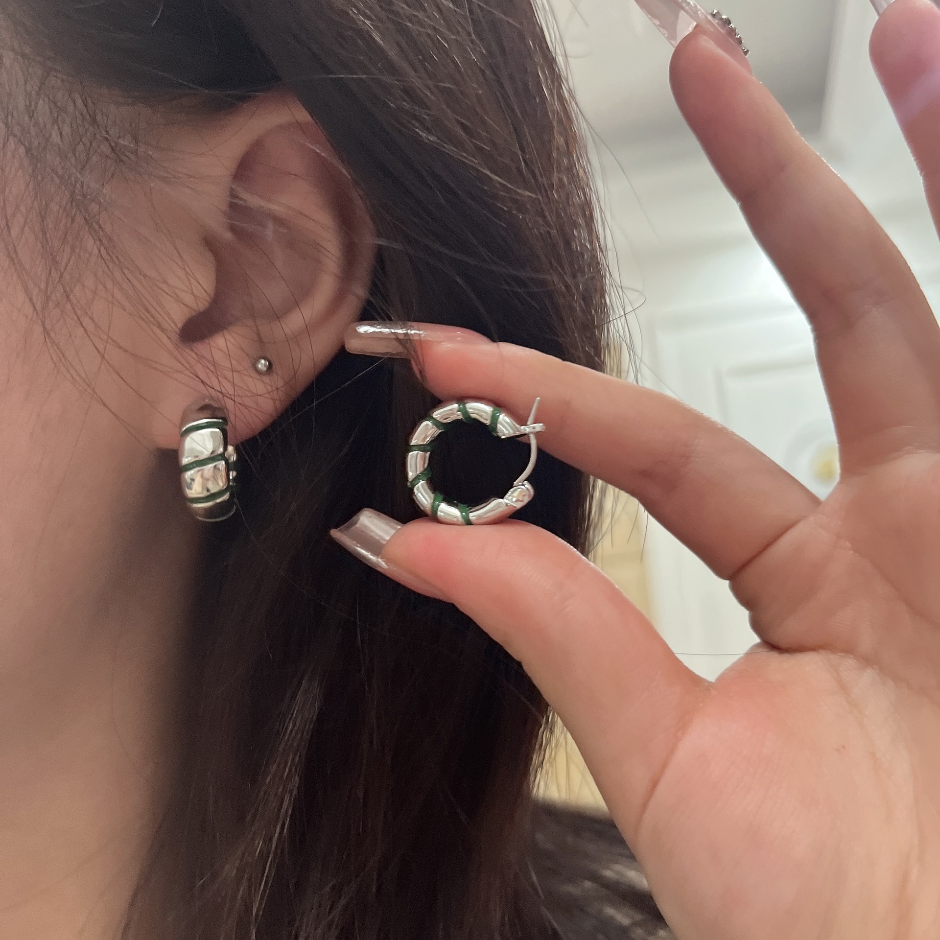 Retro Geometric Alloy Enamel Gold Plated Womenu0027S Hoop Earrings 1 Pair