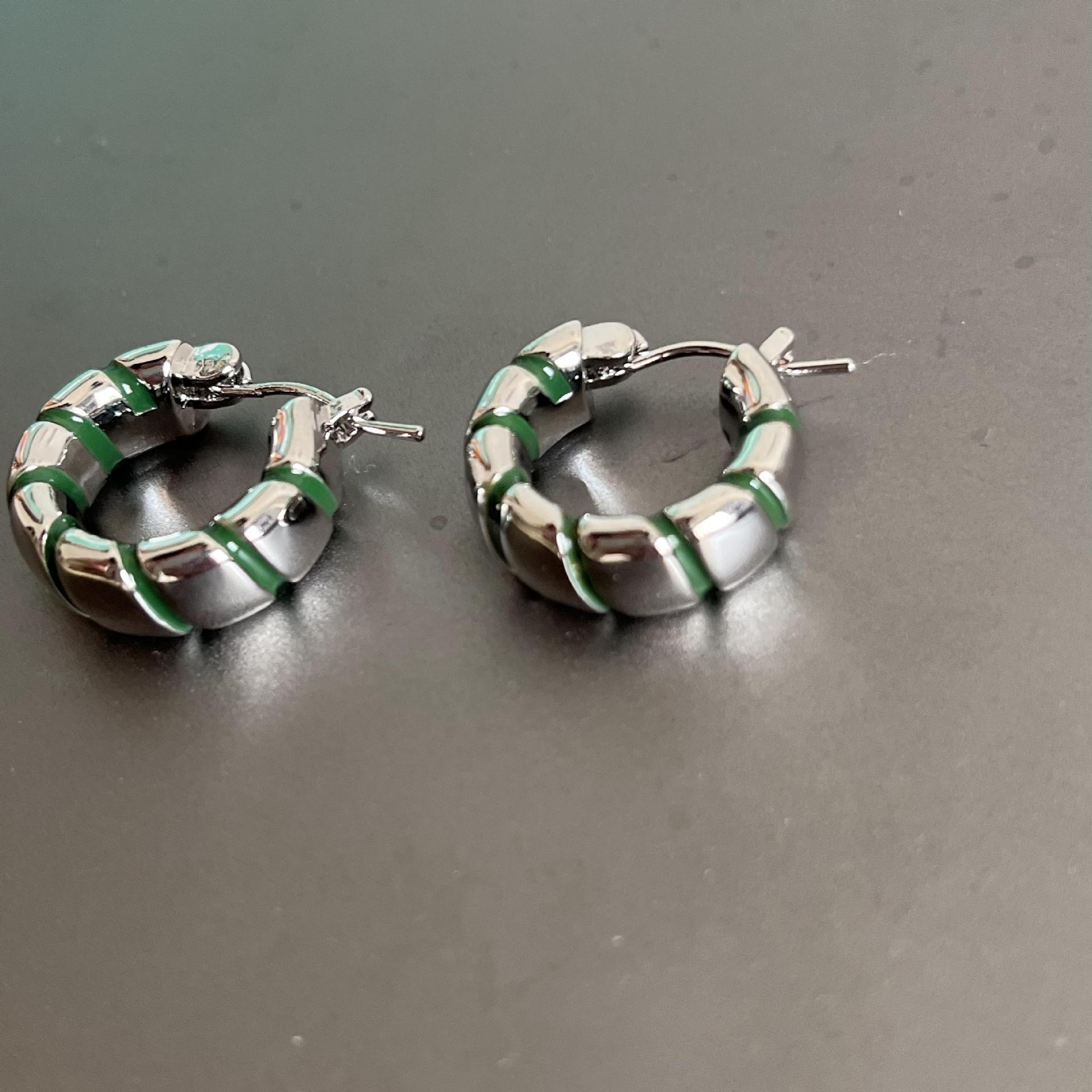 Retro Geometric Alloy Enamel Gold Plated Womenu0027S Hoop Earrings 1 Pair
