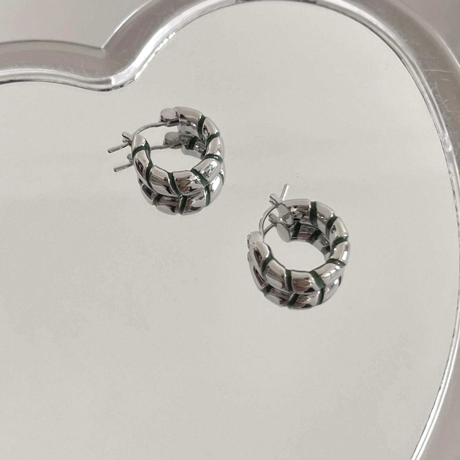 Retro Geometric Alloy Enamel Gold Plated Womenu0027S Hoop Earrings 1 Pair