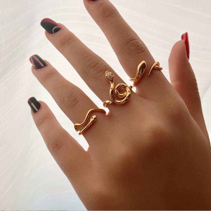 Fashion Flower Snake Alloy Rhinestones Womenu0027S Rings 1 Set