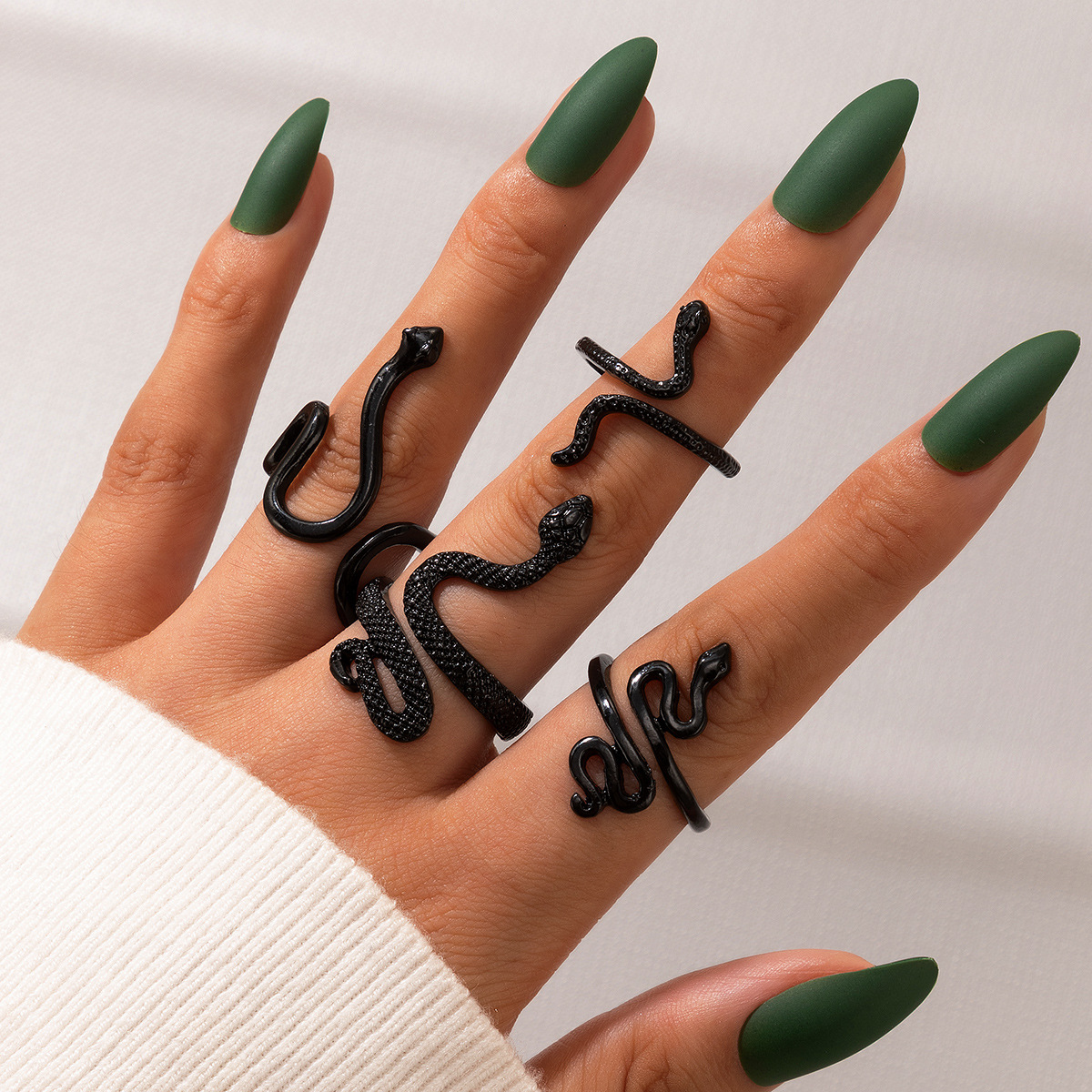 Retro Snake Alloy Unisex Rings 4 Piece Set