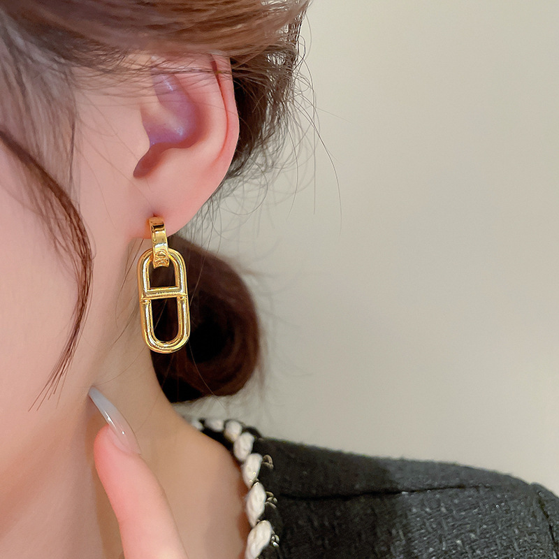 Fashion Letter Copper Drop Earrings 1 Pair