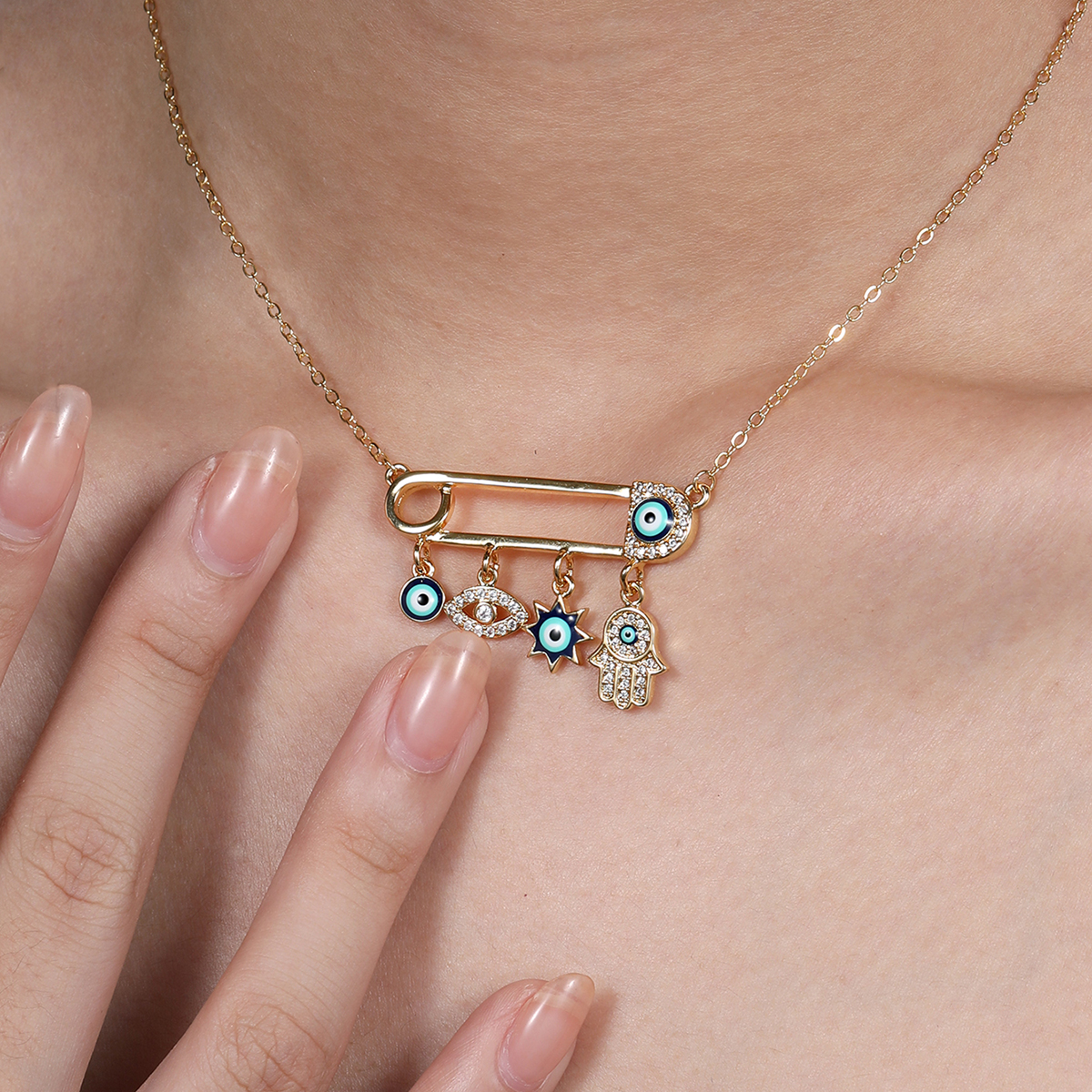 Fashion Paper Clip Hand Of Fatima Eye Copper Gold Plated Zircon Pendant Necklace 1 Piece