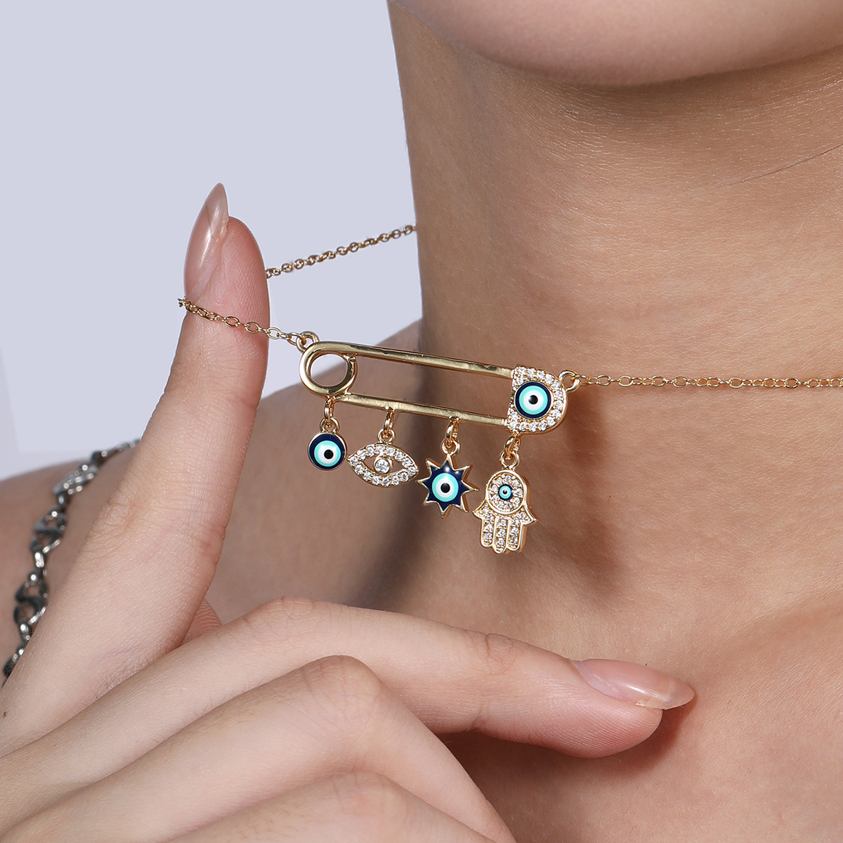 Fashion Paper Clip Hand Of Fatima Eye Copper Gold Plated Zircon Pendant Necklace 1 Piece