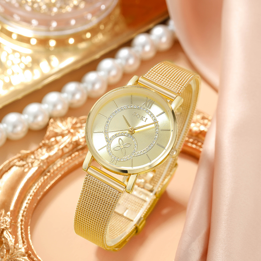Fashion Four Leaf Clover Buckle Quartz Womenu0027s Watches